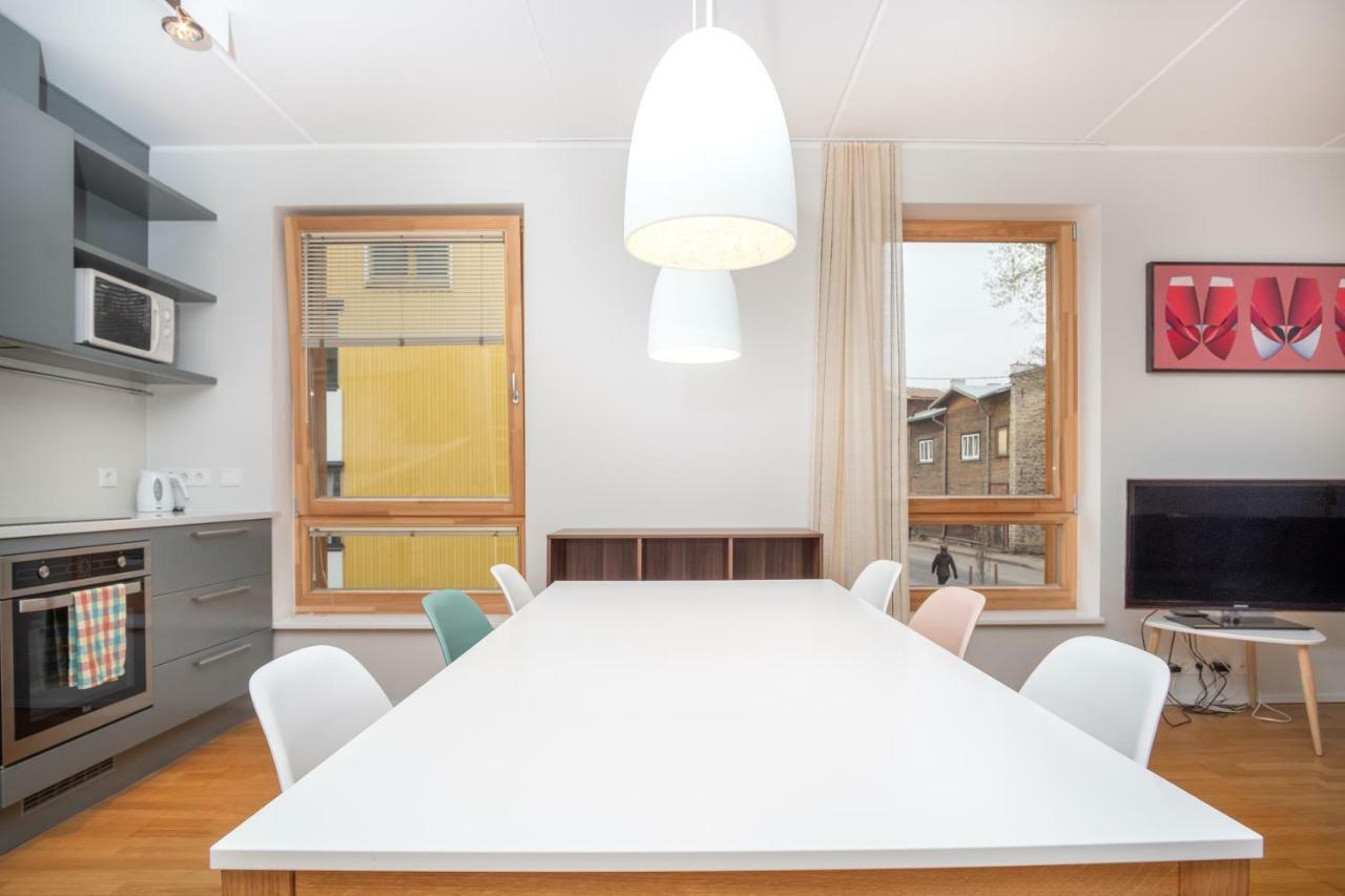 Dream Stay - Stylish Apartment Near Old Town With Free Parking Tallinn Kültér fotó